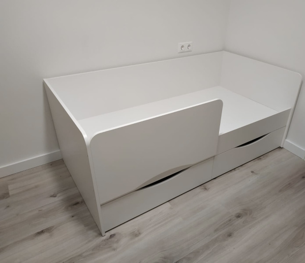 Кровать Малютка-2 (цвет белый) 160х80 от Династия Kids