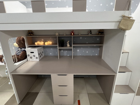 Кровать 3-х ярусная Квартет со столом для 2 детей (велюр + белый)